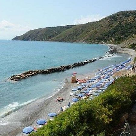 Villaggio Club La Maree Pisciotta Bagian luar foto