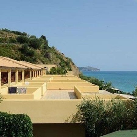 Villaggio Club La Maree Pisciotta Bagian luar foto